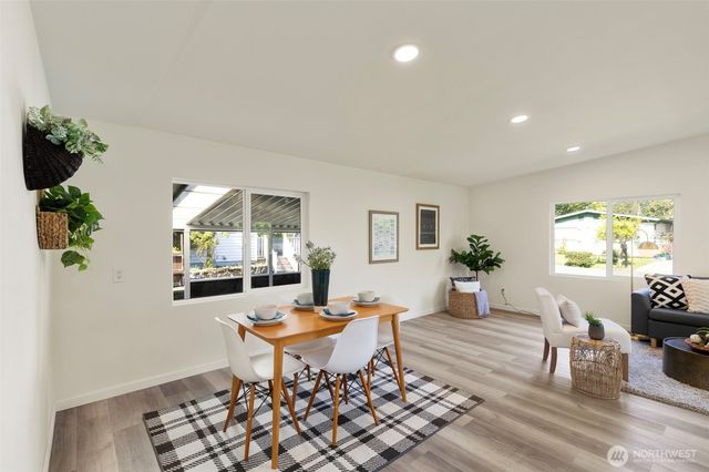 2012 Queen Anne Place, Port Townsend, WA 98368