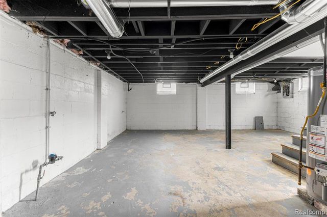 12000 Findlay Street, Detroit, MI 48205