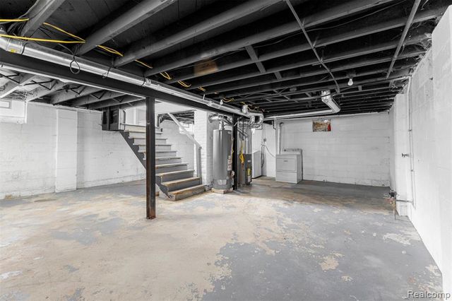 12000 Findlay Street, Detroit, MI 48205