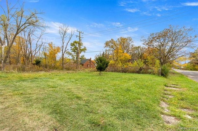 12000 Findlay Street, Detroit, MI 48205