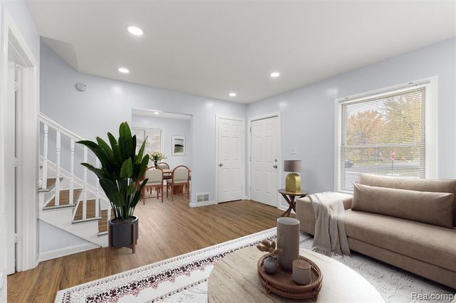 12000 Findlay Street, Detroit, MI 48205