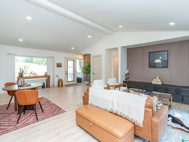 3512 VALLEY CIRCLE, Vestavia Hills, AL 35243