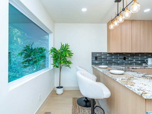 3512 VALLEY CIRCLE, Vestavia Hills, AL 35243