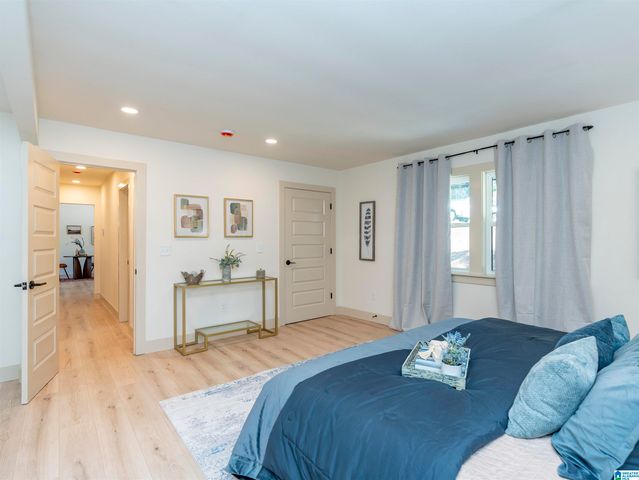 3512 VALLEY CIRCLE, Vestavia Hills, AL 35243