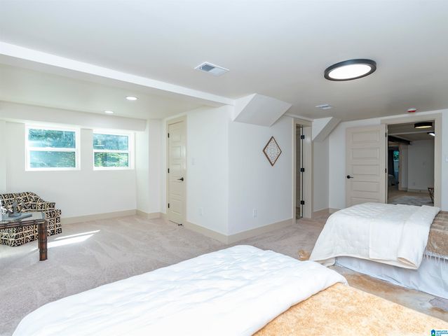 3512 VALLEY CIRCLE, Vestavia Hills, AL 35243