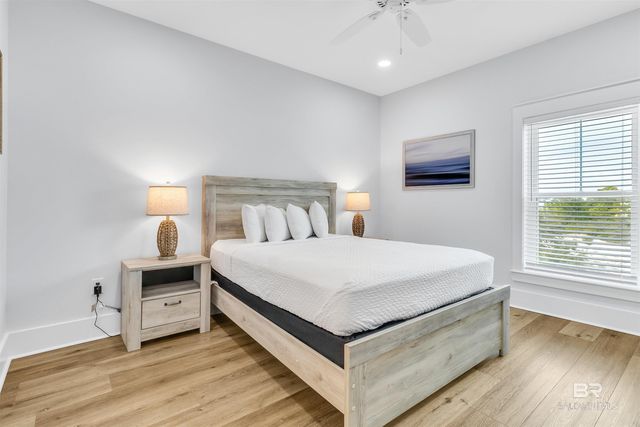 1594 Highway 180, Gulf Shores, AL 36542