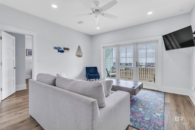 1594 Highway 180, Gulf Shores, AL 36542