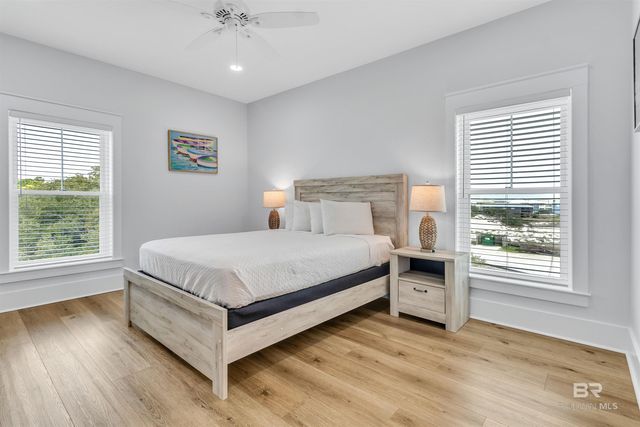 1594 Highway 180, Gulf Shores, AL 36542