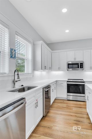 1594 Highway 180, Gulf Shores, AL 36542