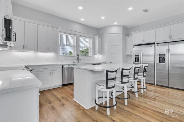 1594 Highway 180, Gulf Shores, AL 36542