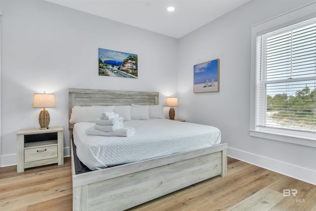 1594 Highway 180, Gulf Shores, AL 36542