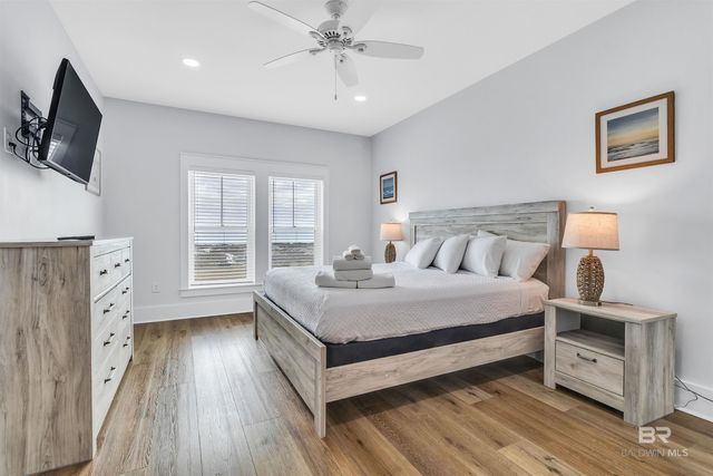 1594 Highway 180, Gulf Shores, AL 36542