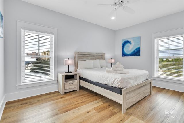 1594 Highway 180, Gulf Shores, AL 36542