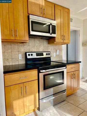 3530 Clinton Ave, Richmond, CA 94805