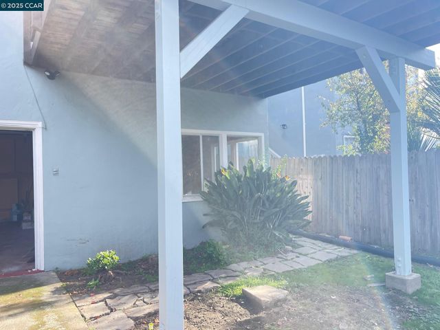 3530 Clinton Ave, Richmond, CA 94805