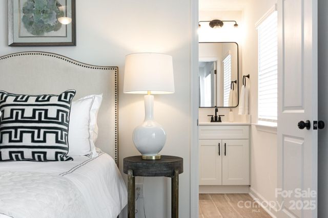 4038 Jenison Valley Court, Charlotte, NC 28214