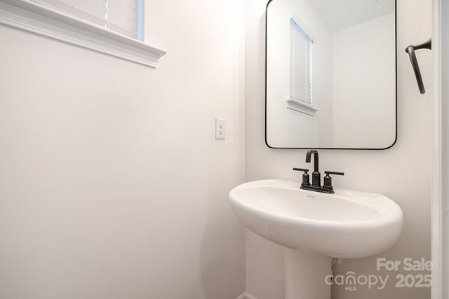 4038 Jenison Valley Court, Charlotte, NC 28214