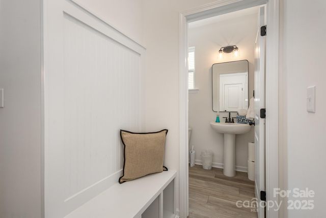 4038 Jenison Valley Court, Charlotte, NC 28214