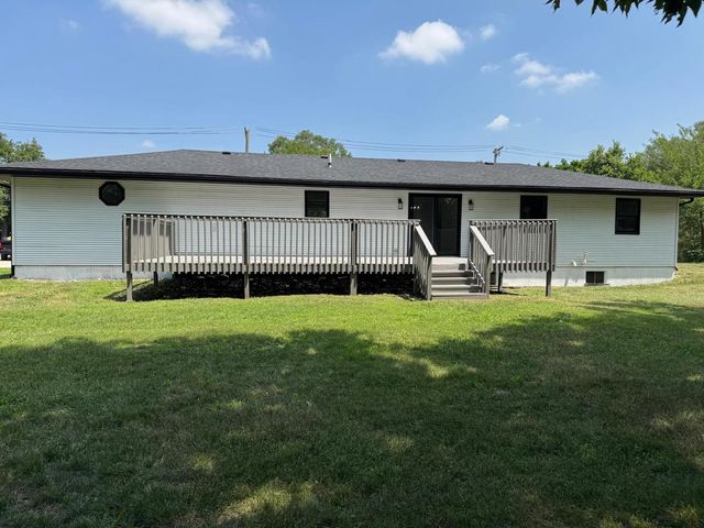 831 Richards Street, Joliet, IL 60433