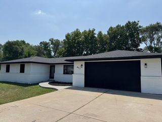 831 Richards Street, Joliet, IL 60433