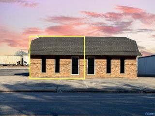 1402 Central Parkway B, Decatur, AL 35601