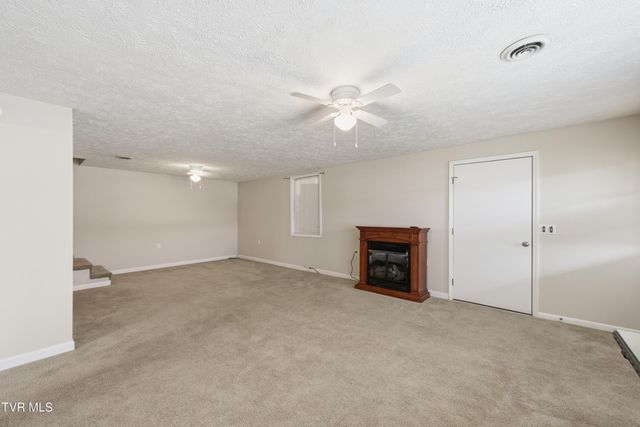 222 Old Stage Drive, Bristol, TN 37620