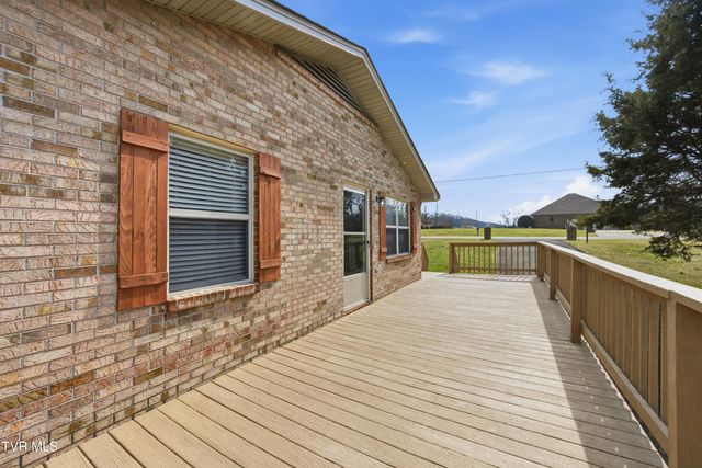 222 Old Stage Drive, Bristol, TN 37620