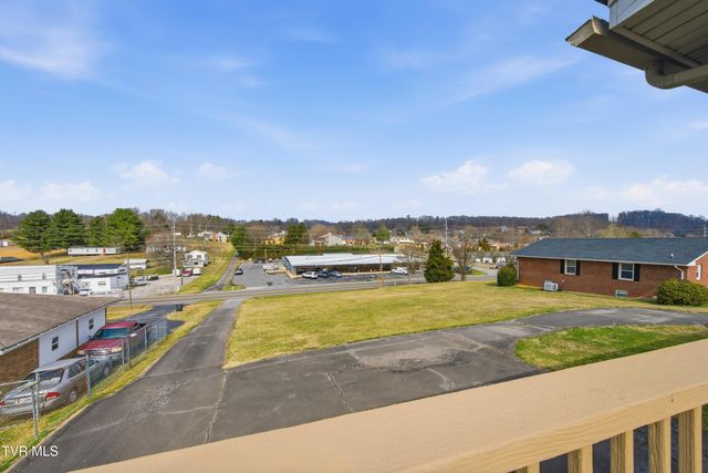 222 Old Stage Drive, Bristol, TN 37620