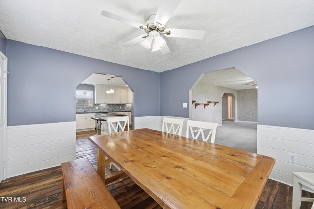 222 Old Stage Drive, Bristol, TN 37620