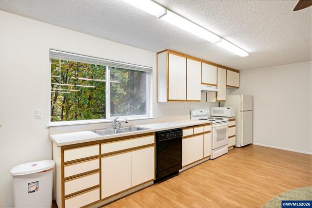 7474 Battle Creek Rd SE, Salem, OR 97317