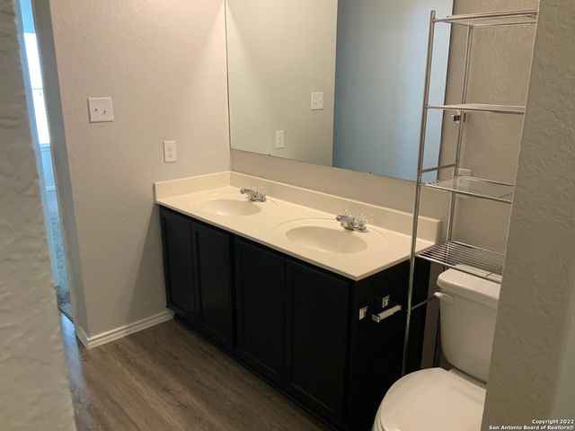 2409 Key Hole view, Converse, TX 78109