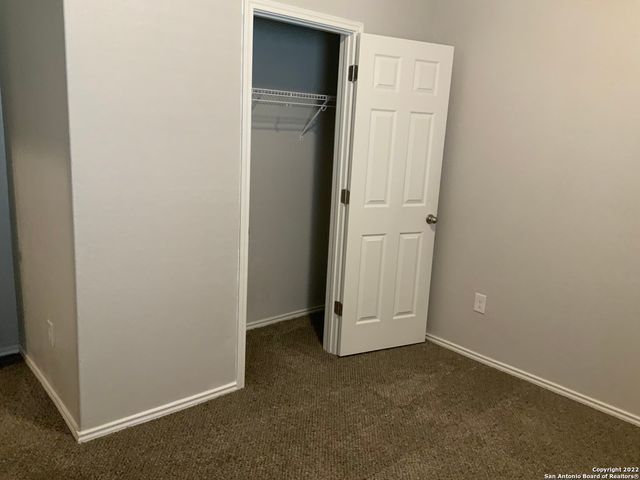 2409 Key Hole view, Converse, TX 78109