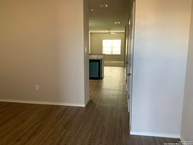2409 Key Hole view, Converse, TX 78109