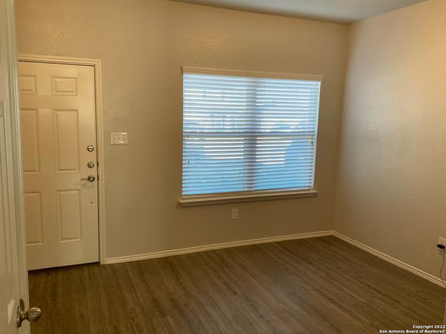 2409 Key Hole view, Converse, TX 78109