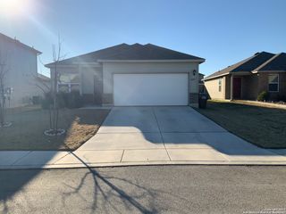 2409 Key Hole view, Converse, TX 78109