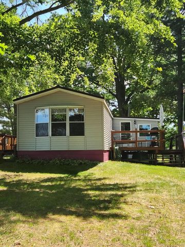 3473 N Shore Drive, Orient Twp, MI 49679