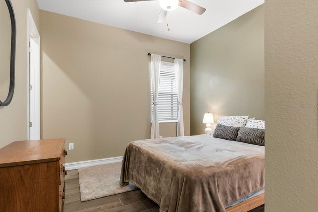 5043 SOUTHERN VALLEY LOOP, Brooksville, FL 34601