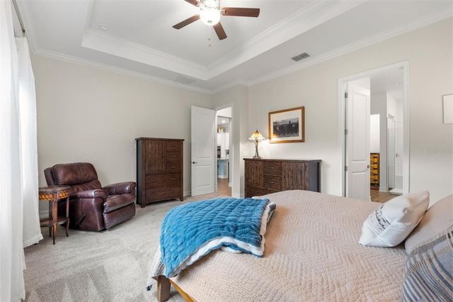 5043 SOUTHERN VALLEY LOOP, Brooksville, FL 34601