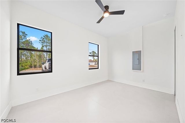 1805 W 10th ST, Lehigh Acres, FL 33972