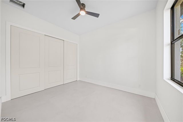 1805 W 10th ST, Lehigh Acres, FL 33972