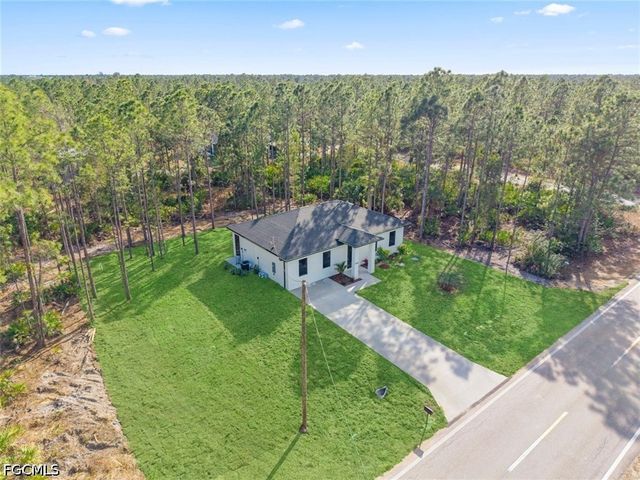 1805 W 10th ST, Lehigh Acres, FL 33972