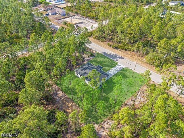 1805 W 10th ST, Lehigh Acres, FL 33972