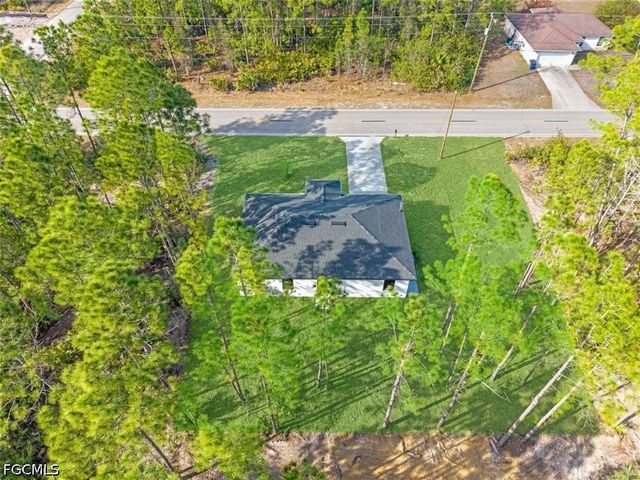 1805 W 10th ST, Lehigh Acres, FL 33972