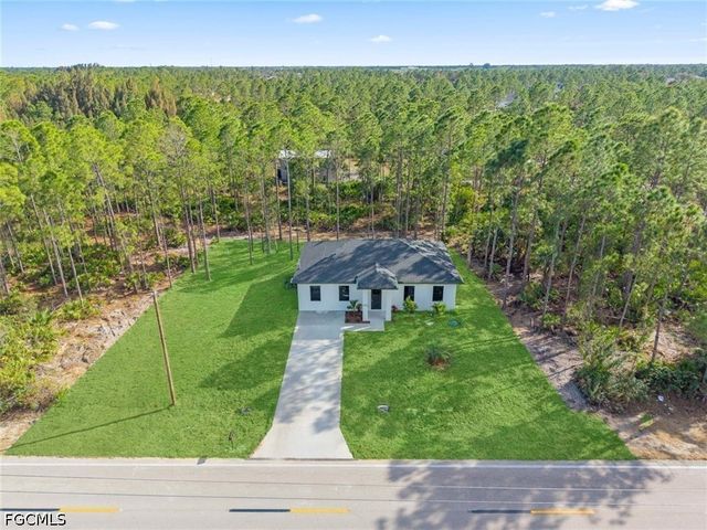 1805 W 10th ST, Lehigh Acres, FL 33972