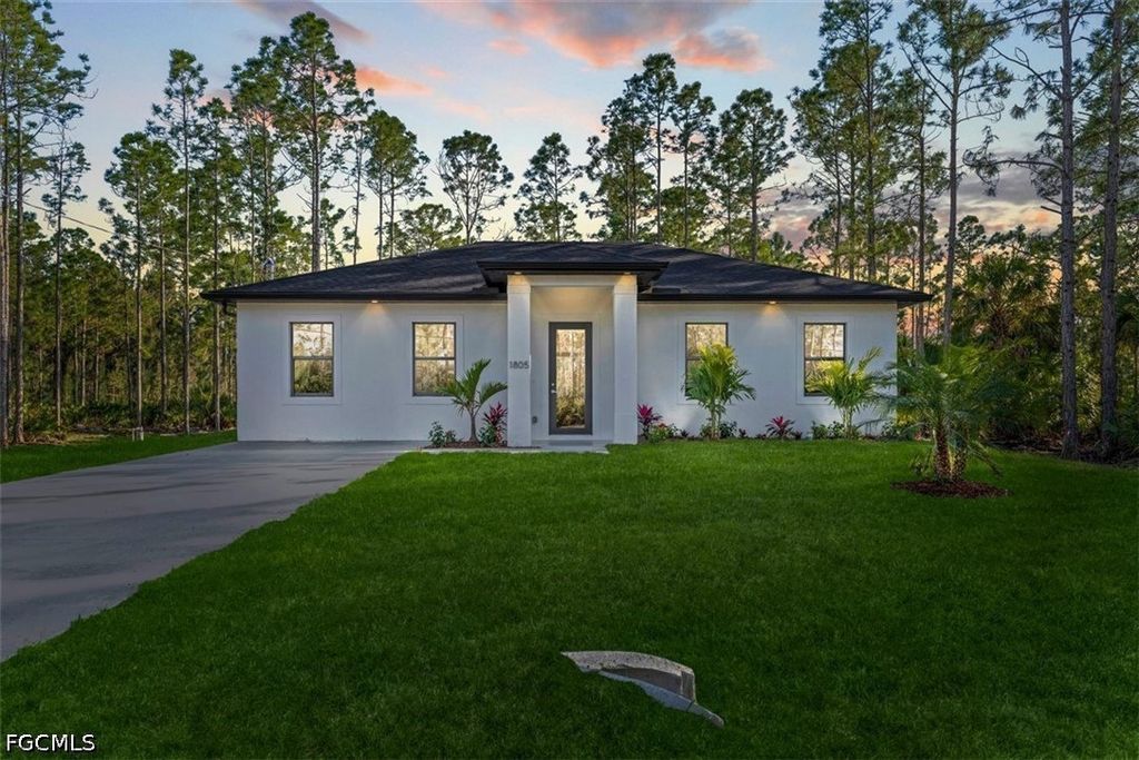 1805 W 10th ST, Lehigh Acres, FL 33972