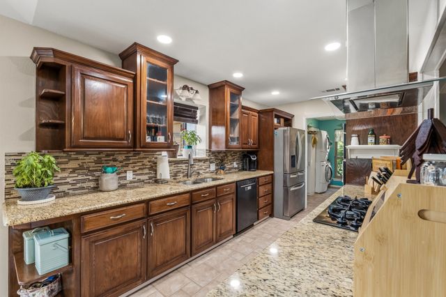 703 Horizon Drive, Murphy, TX 75094