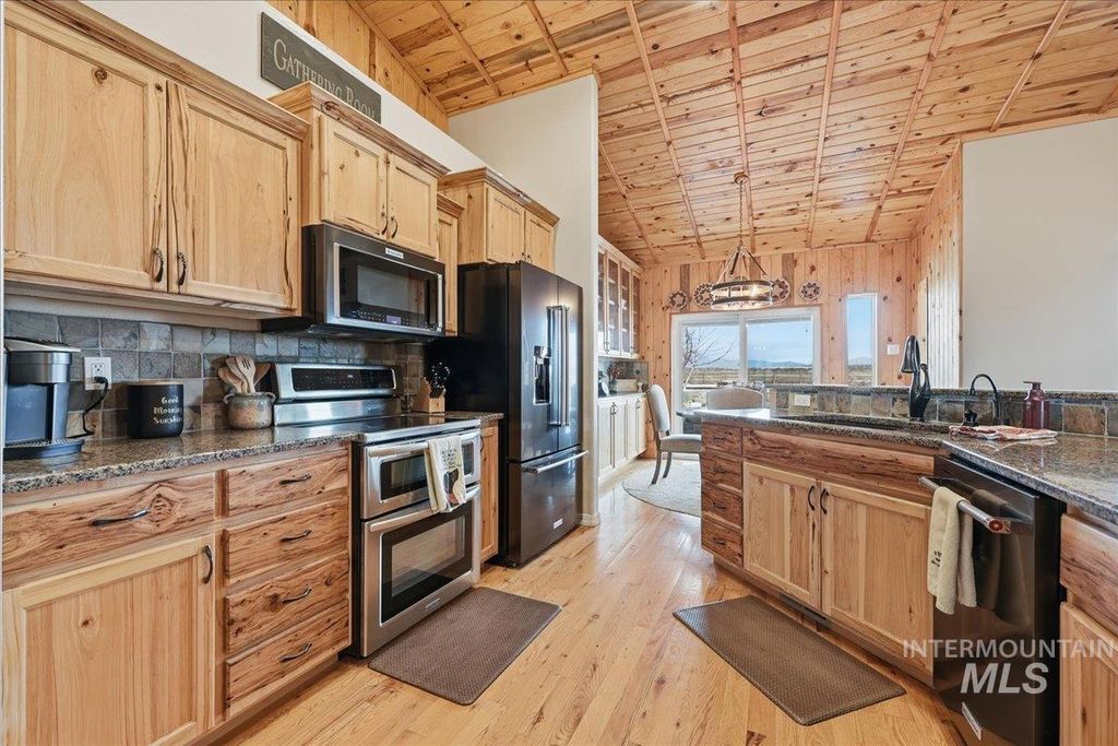 9102 W Rockstone Court, Kuna, ID 83634 photo 10