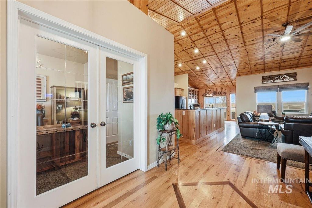 9102 W Rockstone Court, Kuna, ID 83634 photo 25