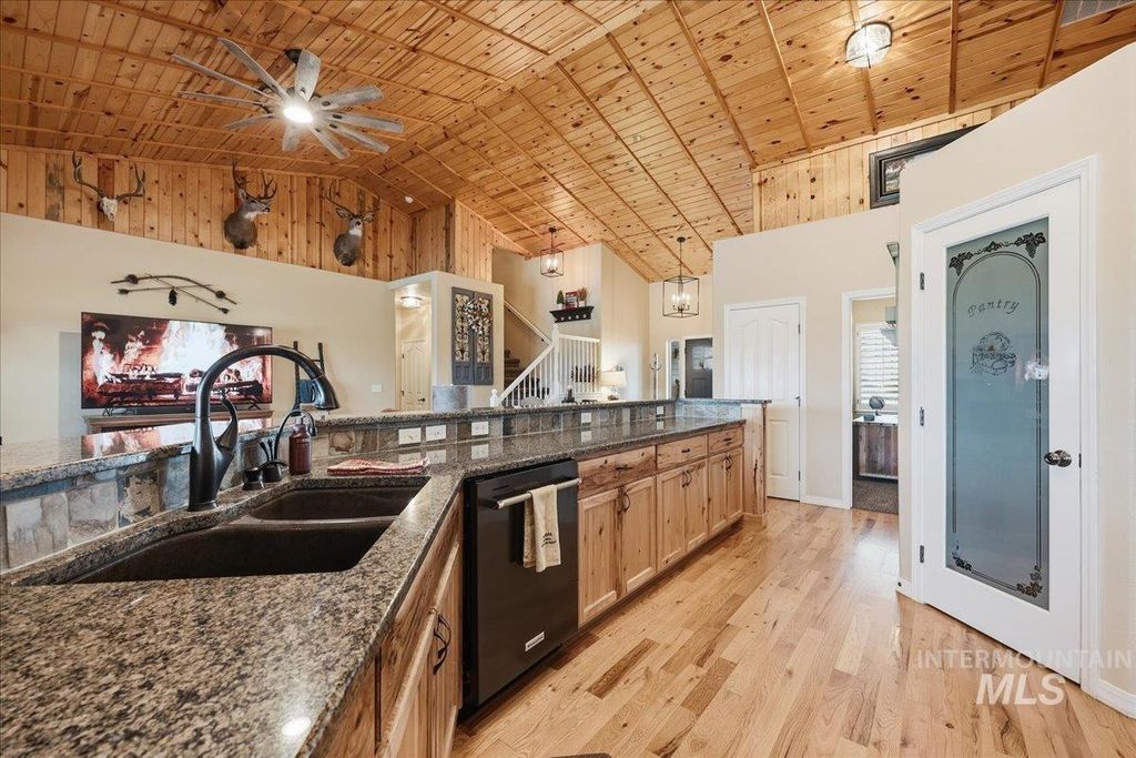 9102 W Rockstone Court, Kuna, ID 83634 photo 9