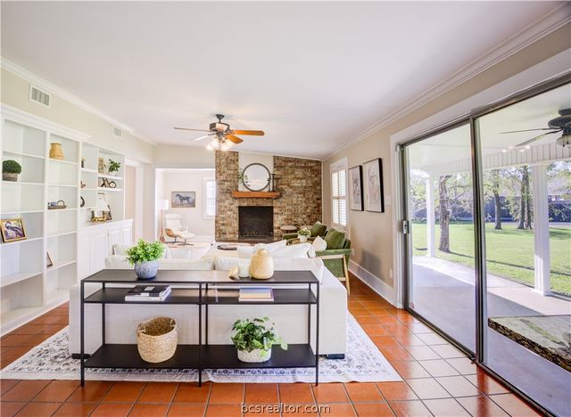 1712 Glade Street, College Station, TX 77840